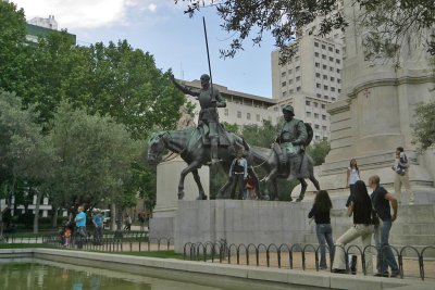 Madrid, Cervantes monument