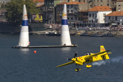 Steve Jones, Edge 540, N19ZE