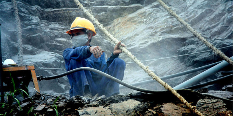 Why a Lone Worker Alarms Should be a Necessity 