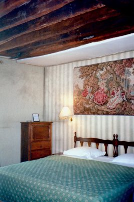 Hotel St-Louis Marais Paris