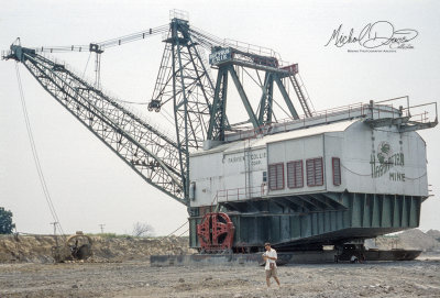 Fairview Collieries Bucyrus Erie 1150B (Harmattan Mine)