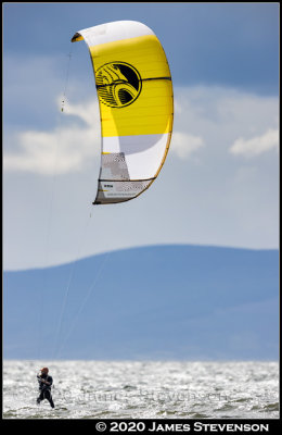 troon_kite476.jpg