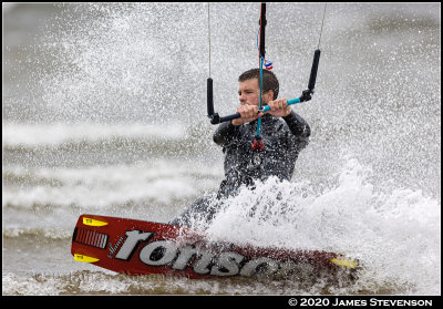 troon_kite514.jpg