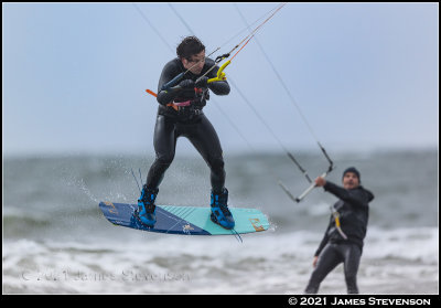 troon_kite596.jpg