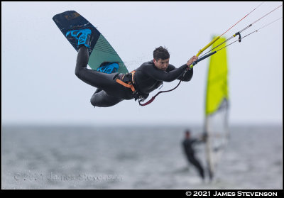 troon_kite619.jpg