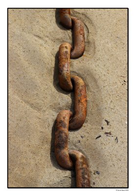 Chain In The Sand