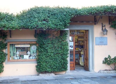 Olivetan monastic pharmacy of San Miniato a Monte