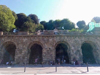 Fontane delle Rampe del Poggi was still under heavy restoration so we really couldn't see much of it