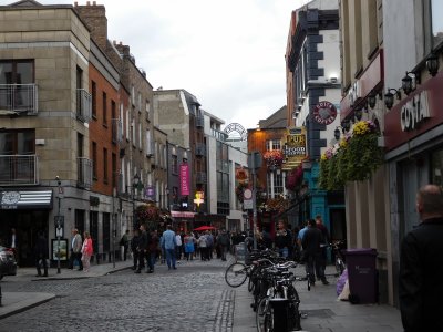 Temple Bar is busy riverside neighbourhood, spread over cobbled pedestrian lanes.