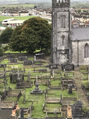 The graveyard contains many interesting stone grave markers & table-tombs dating from the eighteenth & the nineteenth century