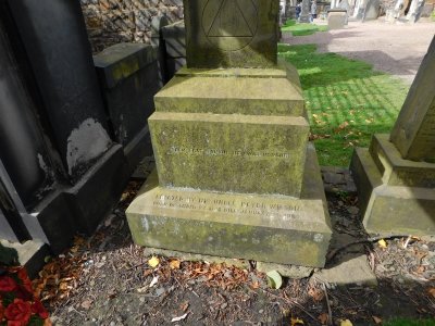 Old Calton Burial Ground