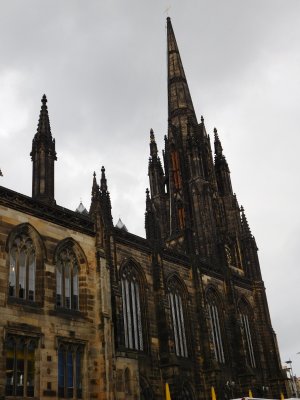 Built as the Victoria Hall(1842) to house the General Assembly of the Church of Scotland was never consecrated as a Church