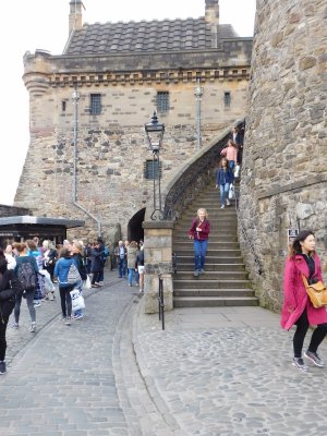 Lang Stairs main access to summit of Castle Rock till the 15th century when the more gradual ascent present road was built
