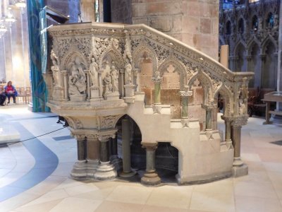John Knox preached from this very pulpit & was so vigorous it looked as if he was about to break the pulpit & fly out of it!