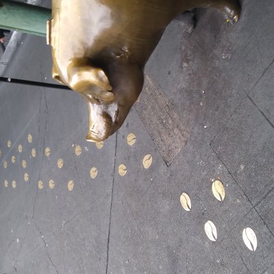 Rachel the Piggy Bank- https://pikeplacemarketfoundation.org/rachel-billie-the-bronze-piggybanks/