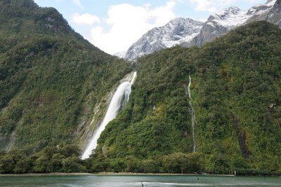 Waterfall Milford Sound NZ