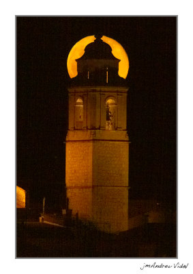Lluna i campanar de Rossell (Baix Maestrat /Castell)