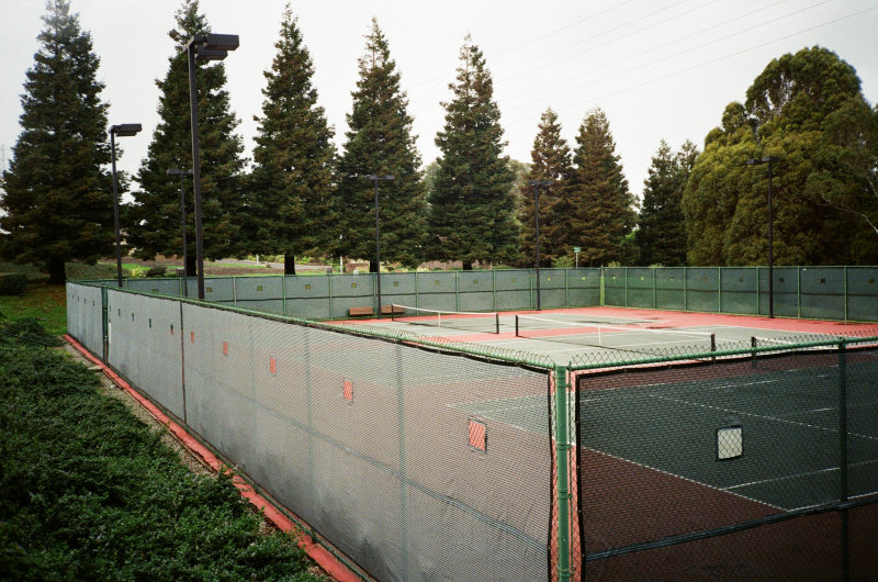 vp_tennis_courts.jpg