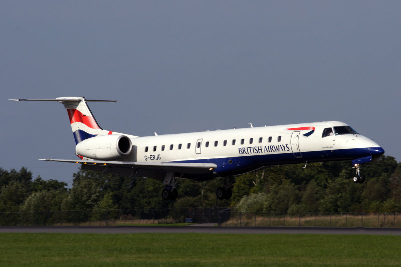 BRITISH AIRWAYS EMBRAER 145 MAN RF IMG_6914.jpg