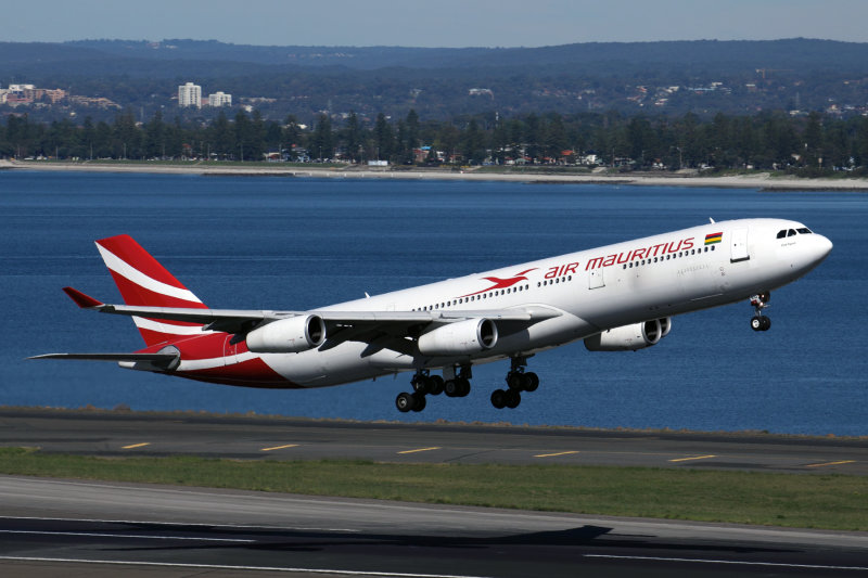 AIR MAURITIUS AIRBUS A340 300 SYD RF IMG_9959.jpg