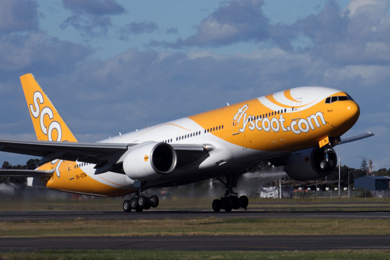 SCOOT BOEING 777 200 SYD RF IMG_3847.jpg