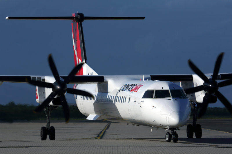 QANTAS LINK DASH 8 400 CNS RF 5K5A9531.jpg