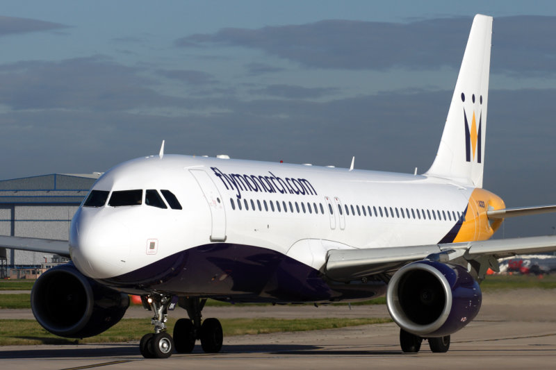 MONARCH AIRBUS A320 MAN RF IMG_1881.jpg