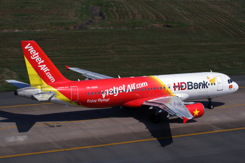 VIETJET AIR AIRBUS A320 SGN RF 5K5A6064.jpg