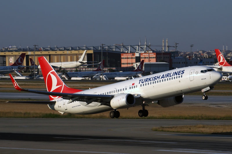 TURKISH AIRLINES BOEING 737 900 IST RF 5K5A3335.jpg