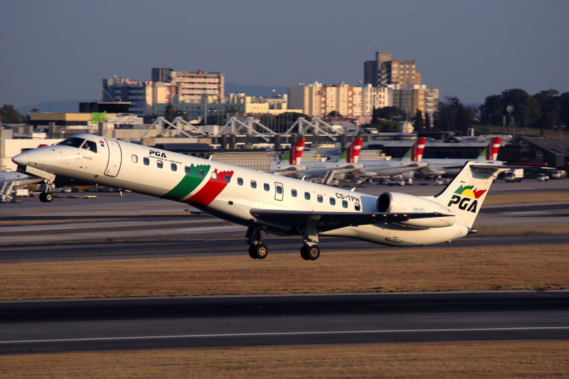 PORTUGALIA EMBRAER 135 LIS RF 5K5A5448.jpg