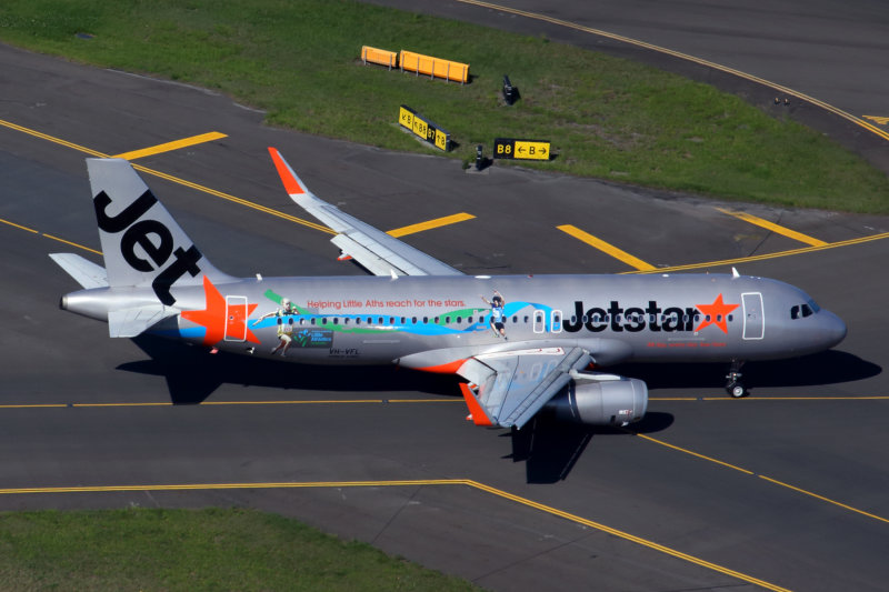 JETSTAR AIRBUS A320 SYD RF 5K5A0149.jpg