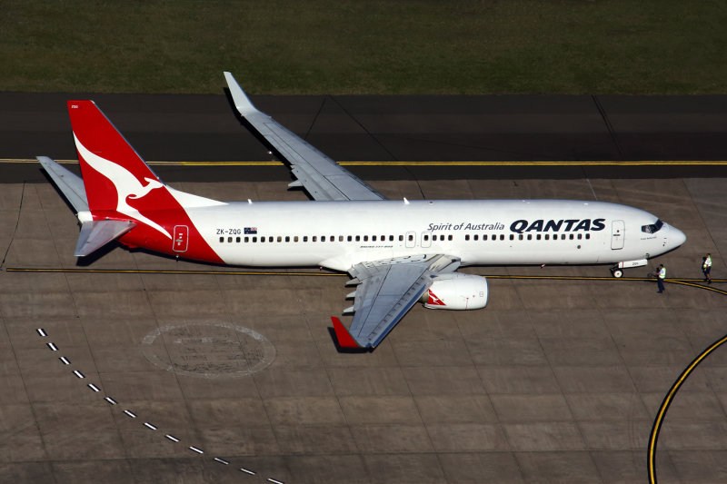 QANTAS BOEING 737 800 SYD RF 5K5A0384.jpg