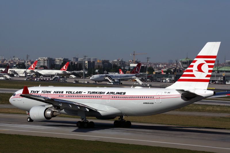 TURKISH_AIRLINES_AIRBUS_A330_200_IST_RF_5K5A0473.jpg