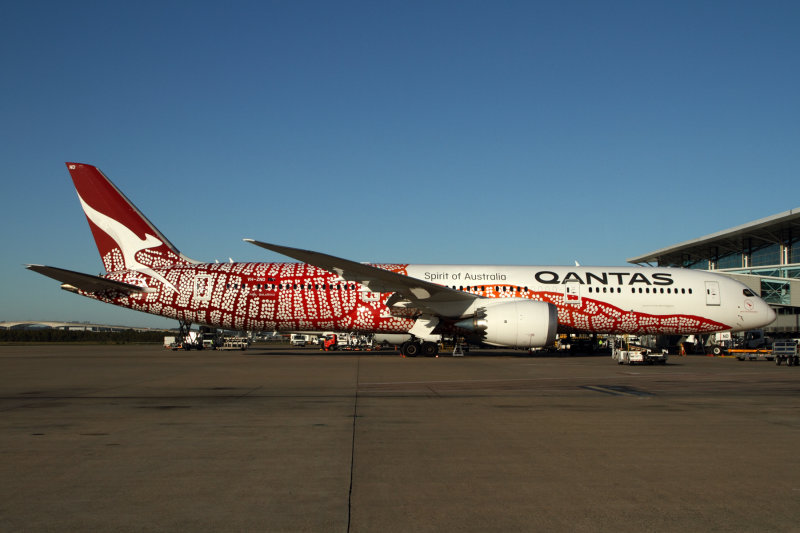 QANTAS_BOEING_787_9_BNE_RF_IMG_9380.jpg