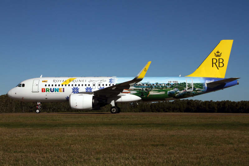 ROYAL_BRUNEI_AIRBUS_A320_NEO_BNE_RF_IMG_9456.jpg