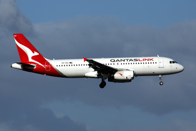 QANTAS_LINK_AIRBUS_A320_PER_RF_5K5A9605.jpg