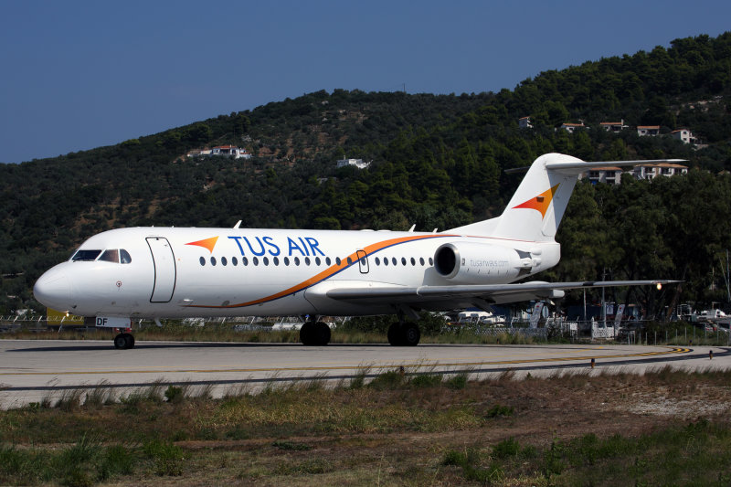 TUS_AIR_FOKKER_70_JSI_RF_5K5A2481.jpg