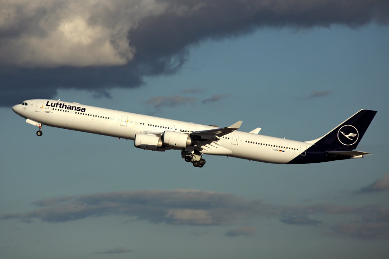 LUFTHANSA_AIRBUS_A340_600_JFK_RF_5K5A4464.jpg