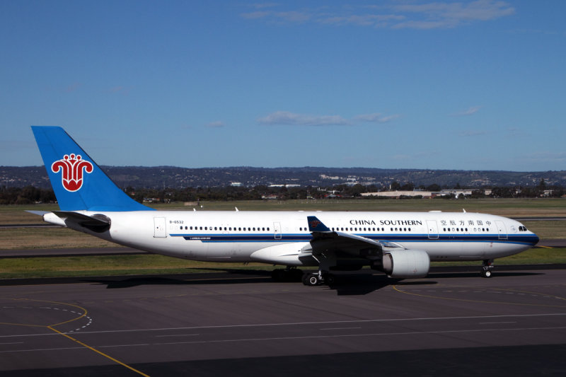 CHINA_SOUTHERN_AIRBUS_A330_200_ADL_RF_IMG_8841.jpg