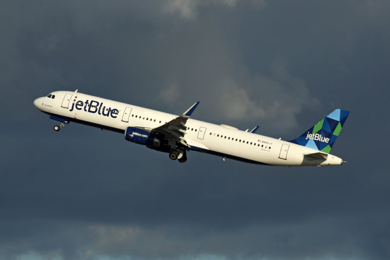 JET_BLUE_AIRBUS_A321_JFK_RF_5K5A4456.jpg