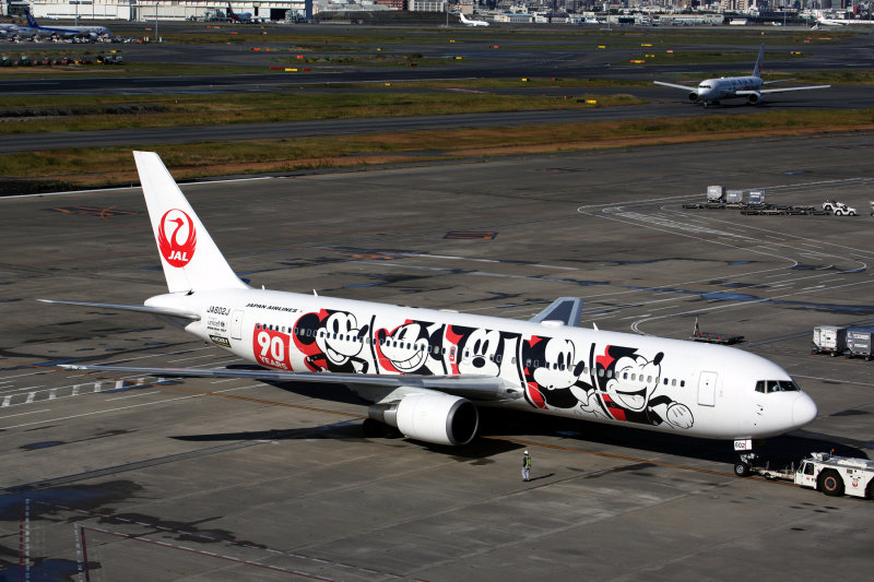 JAPAN_AIRLINES_BOEING_767_300_HND_RF_5K5A0898.jpg