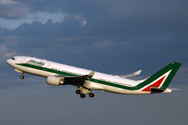 ALITALIA_AIRBUS_A330_200_JFK_RF_5K5A4512.jpg