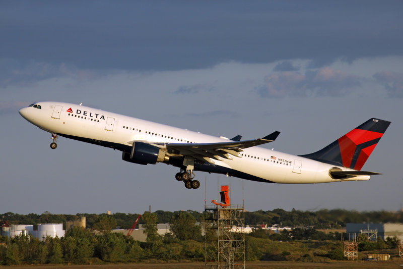 DELTA_AIRBUS_A330_200_JFK_RF_5K5A4516.jpg