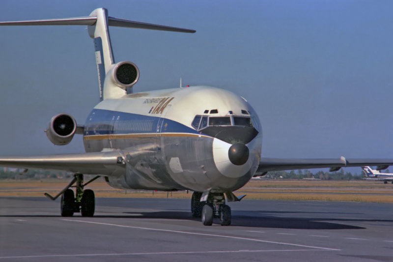 TAA BOEING 727 200 ADL RF 030 13.jpg