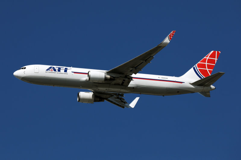 ATI BOEING 767 300F SYD RF 002A7007.jpg