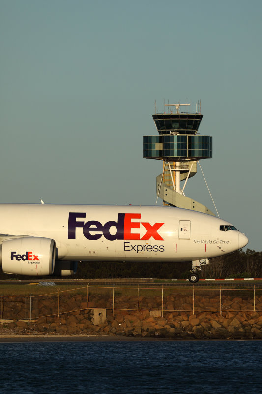 FEDEX BOEING 777F SYD RF 002A7288.jpg