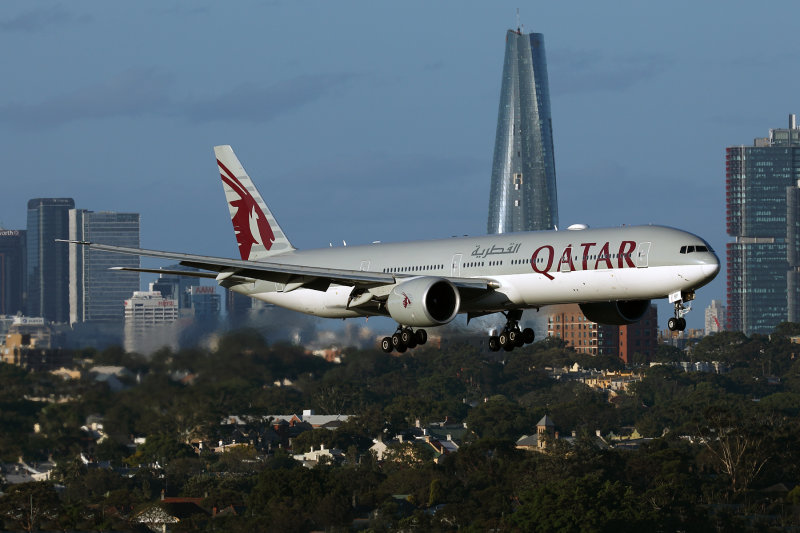 QATAR BOEING 777 300ER SYD RF 002A7630.jpg