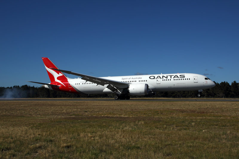 QANTAS BOEING 787 9 HBA RF 5K5A5100.jpg