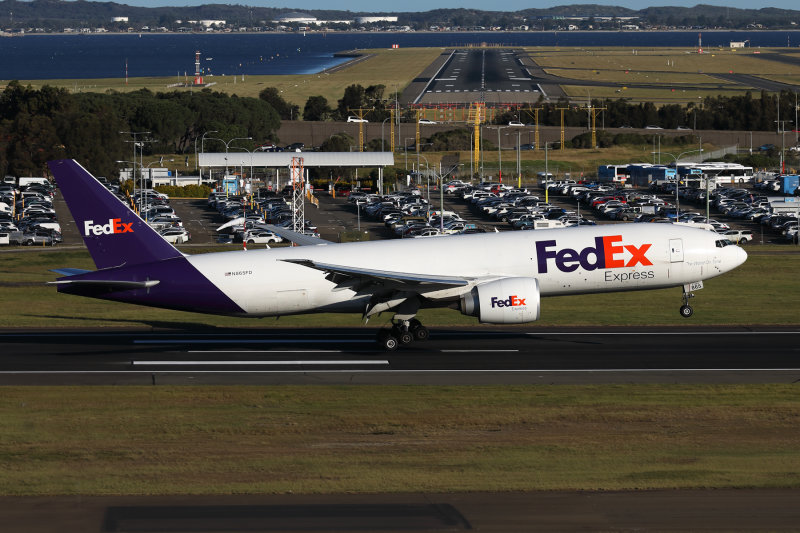 FEDEX BOEING 777F SYD RF 002A9660.jpg