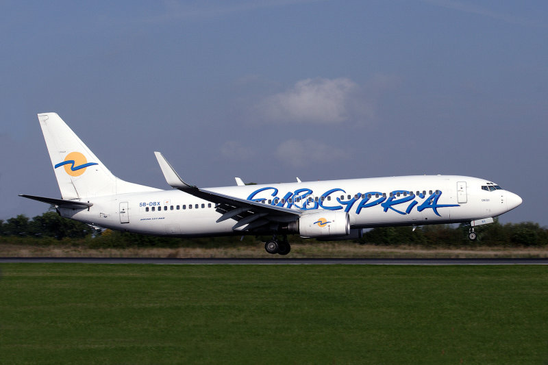 EURO CYPRIA BOEING 737 800 MAN RF IMG_6901.jpg